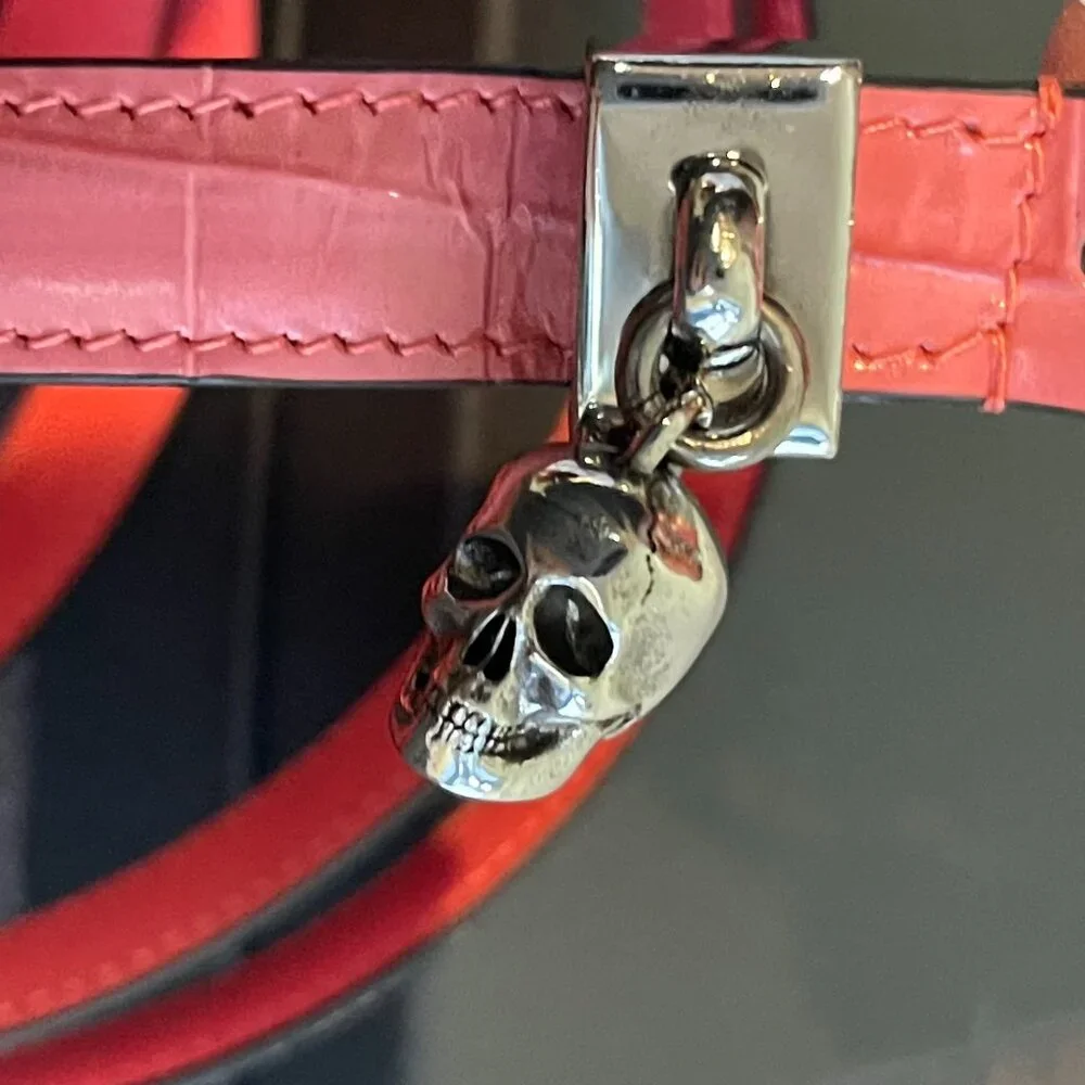 ALEXANDER MCQUEEN Double Wrap Skull Belt in Coral Calfskin Leather Size 32 - NWT - Picture 3 of 7